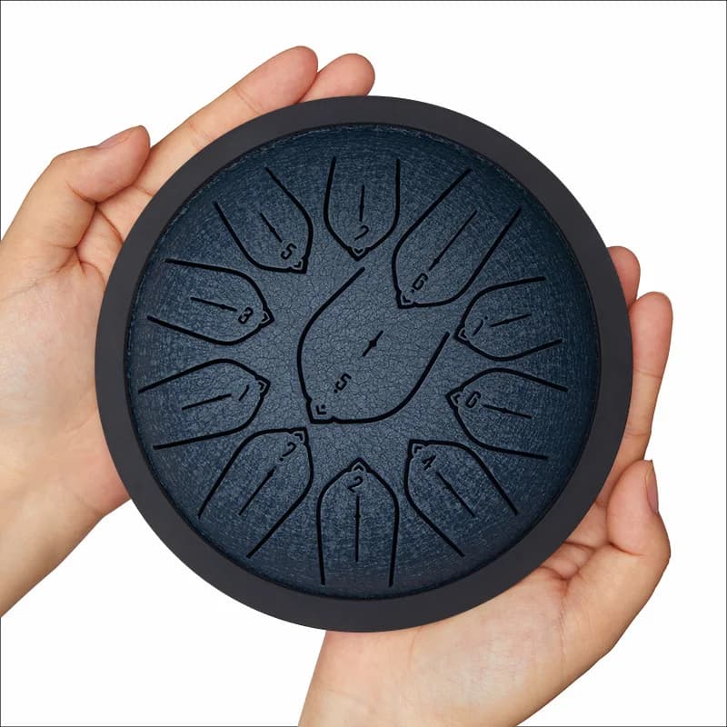 Tongue drum 11 notes de 15 cm présenté avec ses deux mailloches